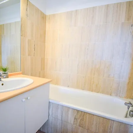 Port Marianne Avec Terrasse Et Parking Gratuit *