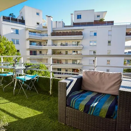 Port Marianne Avec Terrasse Et Parking Gratuit Apartment *